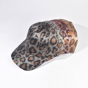 Nouvelle Arrivée Automne Hiver 2025 – Casquette de Baseball Épaisse Brillante à Imprimé Léopard pour Femme Tendance et Tenue d'Extérieur - Product Image 2
