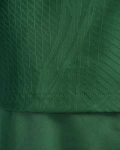 Camiseta de Fútbol Verde Texturizada de Manga Corta con Cuello Redondo, Ajuste Atlético, Tejido Transpirable de Poliéster, Ropa Deportiva - Product Image 6