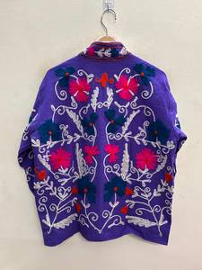 Veste réversible coupe droite en velours et coton brodé floral bohème, coupe-vent, respirante, style Suzani, tricotée pour l'hiver - Product Image 2
