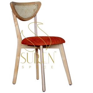 Chaise en cuir design moderne avec un magnifique tissu, style français, meubles de restaurant, hôtel, salon, hall - Product Image 1