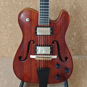 กีตาร์ไฟฟ้า <span class=keywords><strong>Fender</strong></span> Violinstyle แบบปรับแต่งได้สำหรับกีตาร์เทเลแคสเตอร์ ตัวบอดี้ไม้มะฮอกกานีแกะสลักแบบโปร่ง ทรง Archtop สำหรับเล่นดนตรีแจ๊ส ทำด้วยมือ - Product Image 1