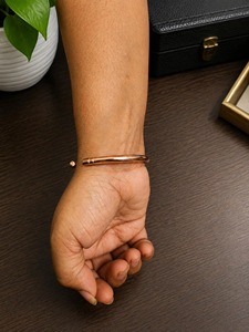 Brazalete de Cobre Hecho a Mano con Diseño Plano, Brazalete de Cobre Puro Ecológico, Ajustable para Mujer, Artesanía - Product Image 5