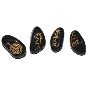 Ensemble de pierres roulées en agate noire Usui Reiki - Product Image 1