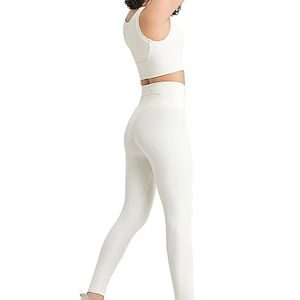 Nuevo Conjunto de Yoga para Mujer, Último Diseño, Alta Calidad, Bra y Leggings Transpirables y Ligeros - Product Image 2