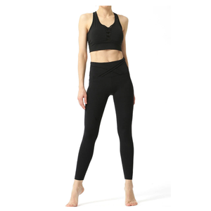 Ensemble de yoga 2 pièces pour femmes, leggings taille haute et brassière de sport sans manches, col en V, noir uni, sans couture, vêtements de sport personnalisables avec logo, vente en gros - Product Image 1