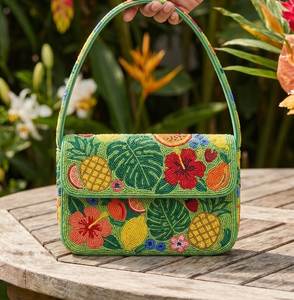 Bolso de Hombro de Lujo Hecho a Mano con Acentos Florales para Mujer, Estilo Festivo, con Cuentas y Diseño Botánico - Product Image 3