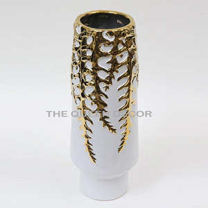 Vases à fleurs en aluminium doré poli, design côtier, pour la décoration de table, de salle à manger et de salon, qualité supérieure, vase en métal. - Product Image 6