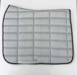 Meilleures ventes 2026 : Tapis de selle personnalisable en daim pour dressage et saut d'obstacles - Product Image 1