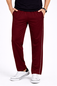 Pantalones Deportivos Crimson Red Active Comfort para Hombre – Un prenda esencial para el día a día, audaz y fabricada con materiales ligeros. - Product Image 4