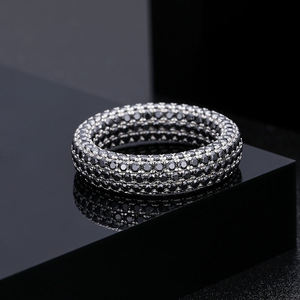Anillo de Eternidad de Lujo con Circonita Cúbica Negra, Anillo de Boda de Plata de Ley 925 con Pavé Completo - Product Image 1