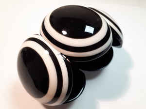 Branded Customized Top Quality Handcrafted Customized Color <b>Resin</b> Fashion Jewelry Strand Bracelet for Women From India. - Product Image 2