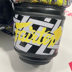 Gants de boxe Fairtex personnalisés à impression intégrale, dernier design, en cuir de vache véritable, pour l'entraînement de Muay Thai, gants jumeaux, en vente - Product Image 6