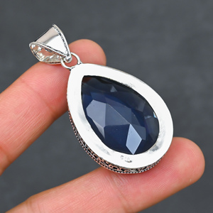 Magnifique pendentif en iolite bleue, pierre précieuse créée en laboratoire, en argent sterling 925, fait main, bijou statement, cadeau pour femme, très demandé - Product Image 2