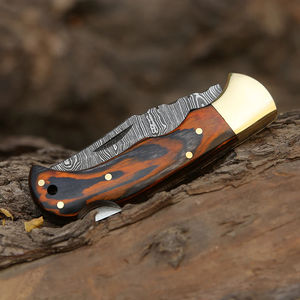 Cuchillo Plegable de Acero de Damasco Hecho a Mano con Mango de Madera, Cuchillo de Bolsillo Personalizado de Acero de Damasco - Product Image 3