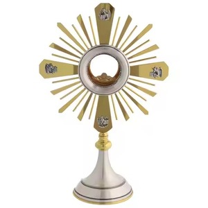 Monstrancia Religiosa de Latón Chapado en Oro, con Serigrafía, Acabado Pulido, Color/Logotipo/Empaque Personalizables para Iglesia - Product Image 6