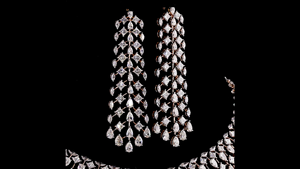 Conjunto de Collar y Pendientes Largos de Plata de Ley con Diamantes Cultivados en Laboratorio para Novia, Corte Pera, Chapado en Rodio, Certificado IGI - Product Image 4