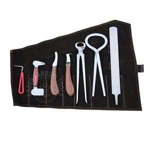 Set Completo para el Cuidado de Cascos de Caballo: Lima para Cascos, Raspador, Cuchillo Curvo para Cascos, Cuchilla Desmontable con Bucle, Pulidor y Cortacascos - Product Image 1