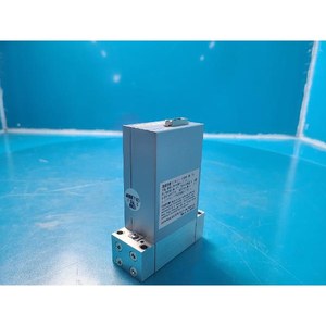 Équipement semi-conducteur d'occasion Advanced Energy AERA FC-795CT-B1 FC-795CT-B1 3% H2/N2 500SCCM – Pièces détachées d'origine - Product Image 5