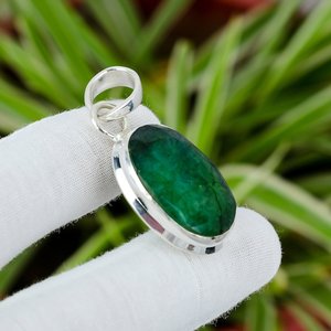 NIKHIL GEMS Faceted Zambian <b>Emerald</b> Vintage Engagement <b>Pendant</b> Handmade 925 Sterling Silver Jewelry Natural Gemstone Wholesale - Product Image 3