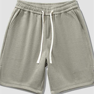 Pantalones cortos casuales de verano para hombre, diseñados para viajes al aire libre, ocio y comodidad diaria. - Product Image 1