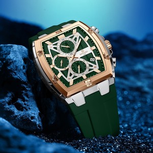 นาฬิกาข้อมือผู้ชาย Reward รุ่น Tonneau Chronograph ตัวเรือนโลหะผสม สายซิลิโคนสีเขียว ระบบควอตซ์ แสดงผลแบบอนาล็อก กันน้ำ 30 เมตร ตัวล็อคแบบหัวเข็มขัด รุ่นสปอร์ต - Product Image 3