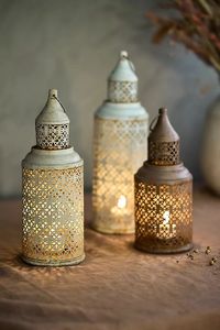 Lanternes à bougies en métal marocaines personnalisées, décoratives pour l'intérieur et l'extérieur, lanternes de ferme à poser au sol et suspendues pour la décoration d'événements - Product Image 3
