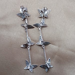 Boucles d'oreilles pendantes papillon en argent sterling 925 de luxe avec diamant bleu naturel rond, bijoux fins faits à la main, cadeau pour femme 1,62 ct - Product Image 5