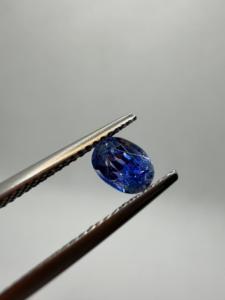 Zafiro Azul Real Natural, Gema Suelta de Corte Ovalado, 1.15CT, 6.5X4.5X4 MM, de Ceilán, Sri Lanka, Gemas Preciosas para Joyería - Product Image 3