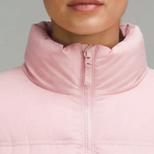 Chaqueta Acolchada Rosa con Cuello Alto, Ligera, de Poliéster, para Invierno, Cierre de Cremallera, Corte Regular, Unisex, Ropa Casual para Exteriores - Product Image 5