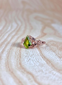 Bague de fiançailles en péridot taillé en forme de cerf-volant, inspirée de la nature gothique, faite à la main, en forme de vigne, pour femme, bijoux en argent sterling - Product Image 3