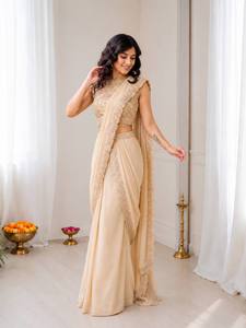 Lehenga Saree Indio de Georgette Estrellado Premium Beige con Blusa Bordada y Borde de Lentejuelas, Traje de Fiesta y Boda para Mujer - Product Image 1