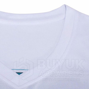 Uniforme de Baloncesto Personalizado Sublimado, Conjunto Deportivo para Entrenamiento y Competencia, Uniforme de Baloncesto Premium 100% Poliéster - Product Image 4