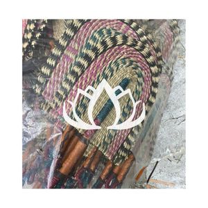 พัดมือทำจากหญ้าทะเลคุณภาพพรีเมียม รุ่นยอดนิยมปี 2026 สำหรับคลายร้อน ตกแต่งงานเทศกาล และเป็นของขวัญงานแต่งงาน - Product Image 1