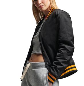 เสื้อแจ็กเก็ตผ้าซาตินสำหรับผู้ชายเสื้อแจ็กเก็ตผ้าซาตินปักโลโก้ผ้ากำมะหยี่ออกแบบโลโก้ได้ตามต้องการ - Product Image 5