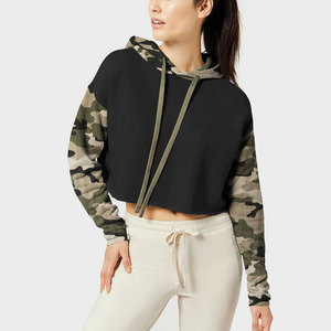 Sweat-shirt à capuche court pour femme, tricoté, à manches camouflage color block, coupe ample, respirant, à manches longues, style décontracté automne - Product Image 1