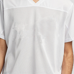 T-shirt en maille à col en V surdimensionné pour homme, avec logo personnalisé, couleur unie, manches courtes, respirant, séchage rapide, pour entraînement de basketball et style hip-hop (Collection 2026) - Product Image 6