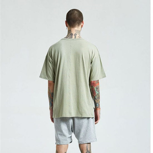 T-shirt Streetwear Vintage en Coton Délavé Grande Taille Imprimé Léopard Effet Vieilli Vente en Gros OEM - Product Image 3