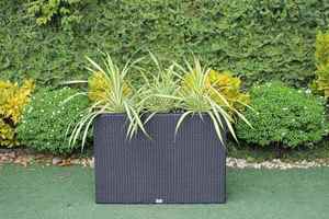 Jardinière d'extérieur en rotin PE avec trois pots amovibles - Product Image 3