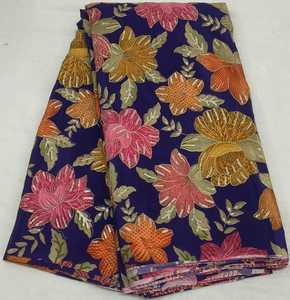 Tela Crepé con Estampado Posicionado y Borde Daman |   Tejido Premium de Poliéster/Algodón de Secado Rápido con Revestimiento PA, Peso Medio 60GSM - Product Image 4