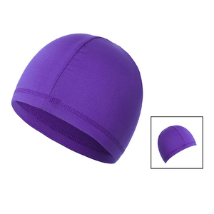 Gorro de Invierno Cálido y Colorido con Diseño de Arcoíris, Estilo Desgastado, Tejido Jacquard - Product Image 1