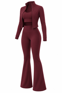 Ensemble de sport respirant et à séchage rapide pour femme en spandex bordeaux : haut de sport à col rond, veste courte zippée et pantalon de yoga évasé taille haute - Product Image 3