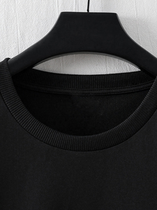 T-shirt court oversize pour homme en coton premium, coupe boxy, épaules tombantes, style streetwear, imprimé personnalisé, haut décontracté et tendance - Product Image 5