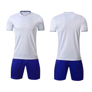 Último Precio, Uniforme de Fútbol Sublimado de Fabricante Pakistaní, 100% Poliéster, Material Suave - Product Image 1