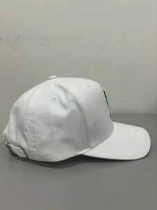 Gorras de Béisbol de 5 Paneles con Bordado de Logotipo 3D, Gorras de Béisbol de Tela de Alta Calidad Fabricadas por OEM en Vietnam - Product Image 4