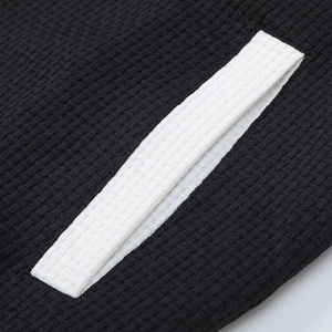 Chaqueta de Béisbol Varsity de Dos Tonos con Puños Acanalados para Hombre, Estilo Único para Clima Frío, Logotipo Frontal, Calidad Premium - Product Image 4
