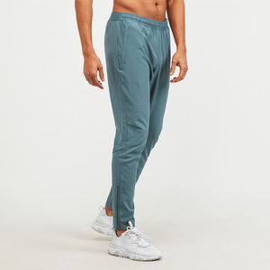 Conjunto deportivo de chaqueta y pantalones con cremallera para hombre, a la moda, personalizado, de material suave y transpirable. - Product Image 2