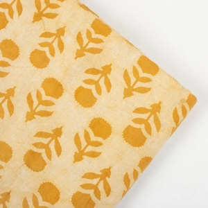 Tela de Algodón Estampada a Mano con Diseño Floral Color Mostaza, Ecológica, Ligera, 90 GSM, 43/44 Pulgadas de Ancho, para Vestidos de Niña y Decoración del Hogar - Product Image 2