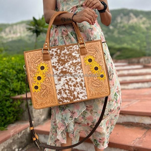 Sac fourre-tout en fourrure de vachette véritable en cuir élégant nouveau sac à main de créateur cheveux sur peau sacs de sculpture usinés à la main pour les femmes multi-usages - Product Image 2