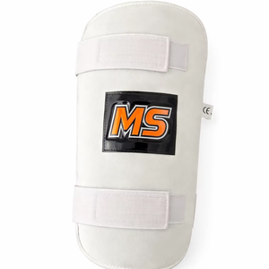 Protège-coude de cricket de qualité supérieure pour la protection du bras lors de la frappe – Protection professionnelle avec fermeture auto-agrippante réglable et légère - Product Image 1