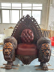 Sedia Trono Reale con Intagli Intricati |   Poltrona Moderna di Lusso in Pelle per Soggiorno, Ecologica e Resistente - Product Image 4